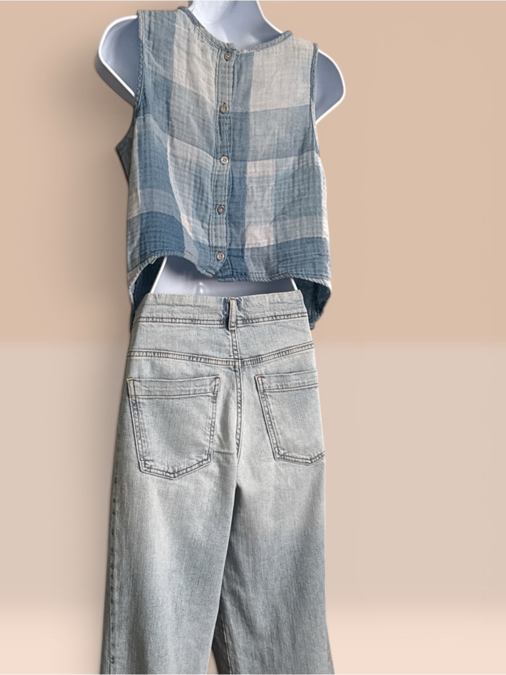 Light Blue & White Striped Sleeveless Linen-Blend Top - Picture 3 of 7